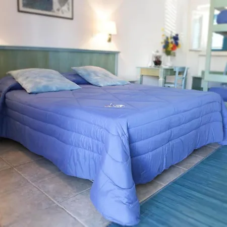 Hotel Casa Per Ferie Vel Mari 3*