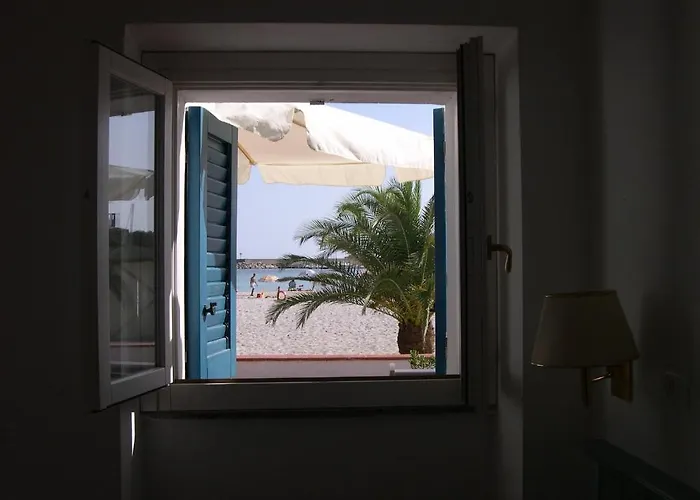 Casa Per Ferie Vel Mari Hotel 3*